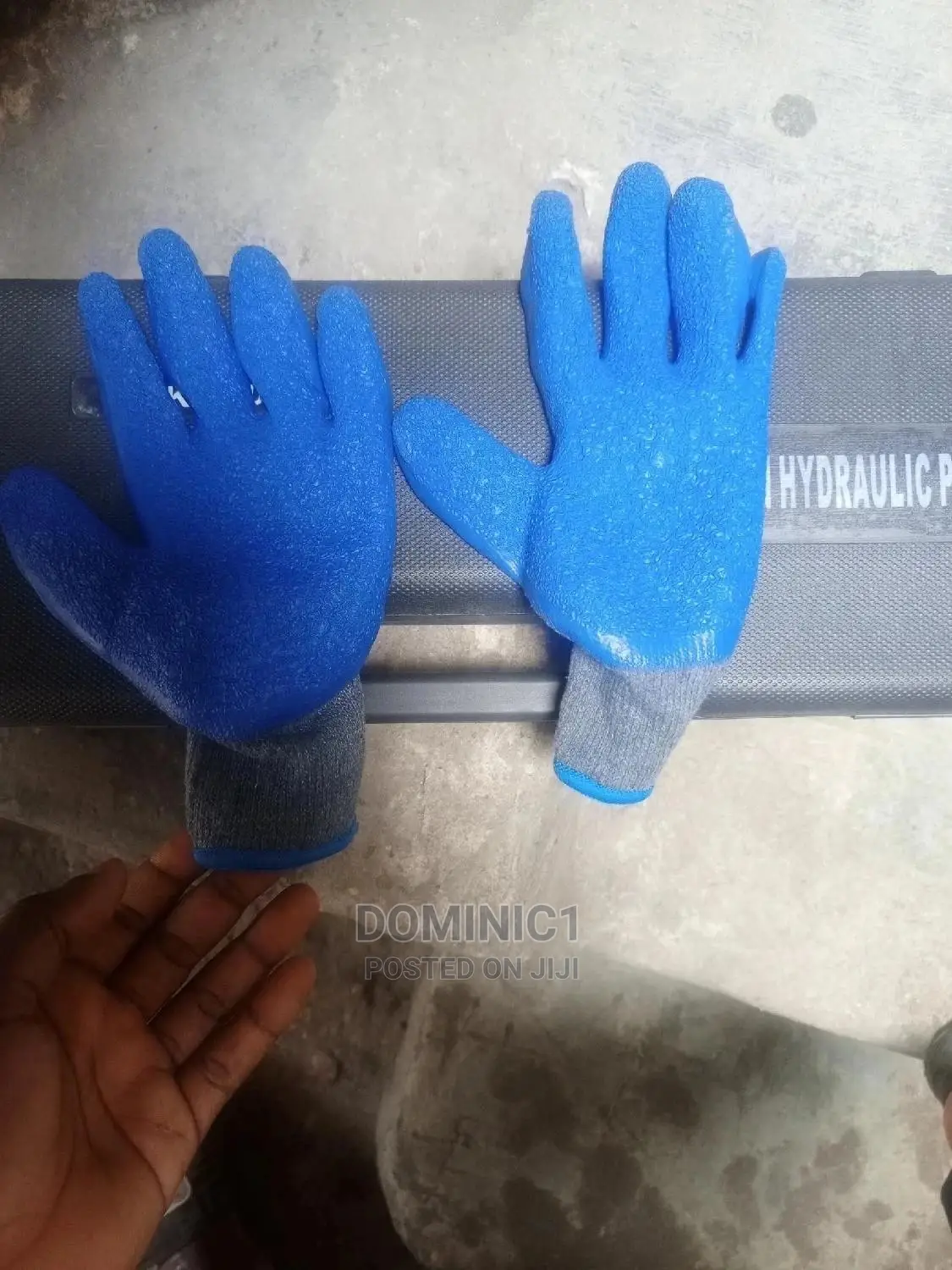 Cottage Gloves