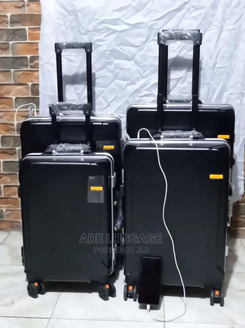 Ade Luggage Coll