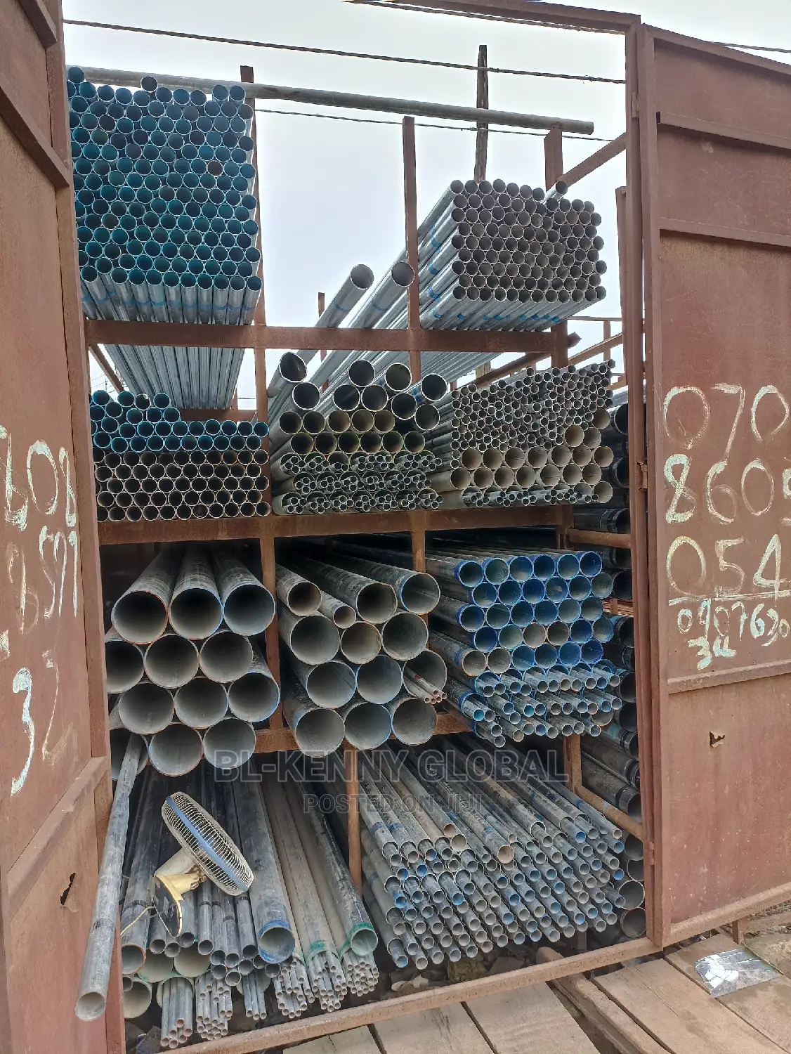 Thick Galvaniz Pipes Available
