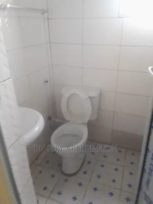 2bdrm Block of Flats in Port-Harcourt for rent