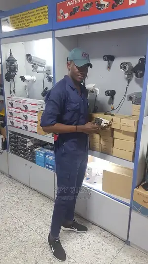 CCTV Installer