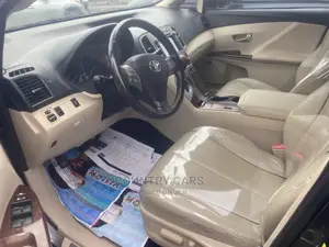 Toyota Venza V6 AWD 2010 Gray