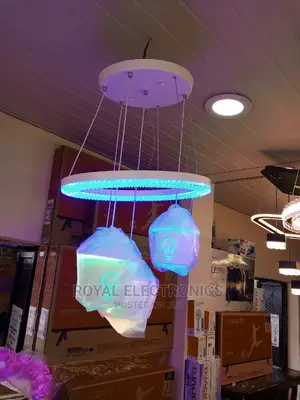 World Class 4-Box Chandelier Light