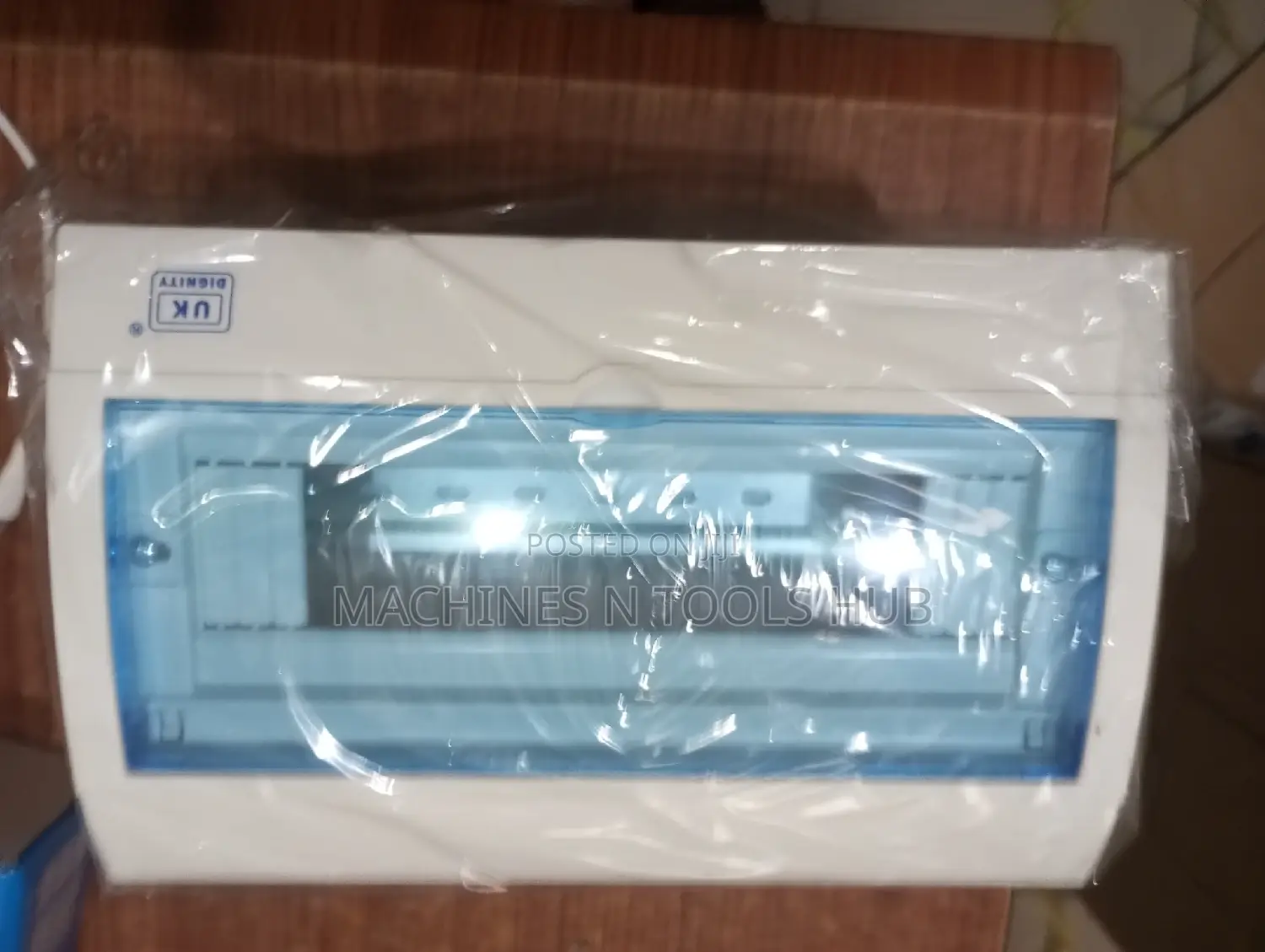 9 - 12 Way Distribution Box