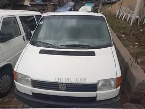 Volkswagen Transporter 2006 White