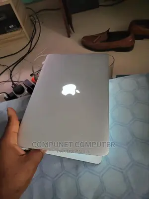 Laptop Apple MacBook Air 2GB Intel Core I5 SSD 60GB