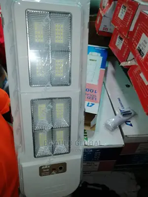 100wats Sola Panels Light Akt