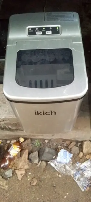 Ice Cube Machine and Ice Maker
