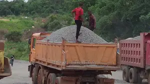 Laterite, Granite, Asphalt, Sand,Chipping Etc