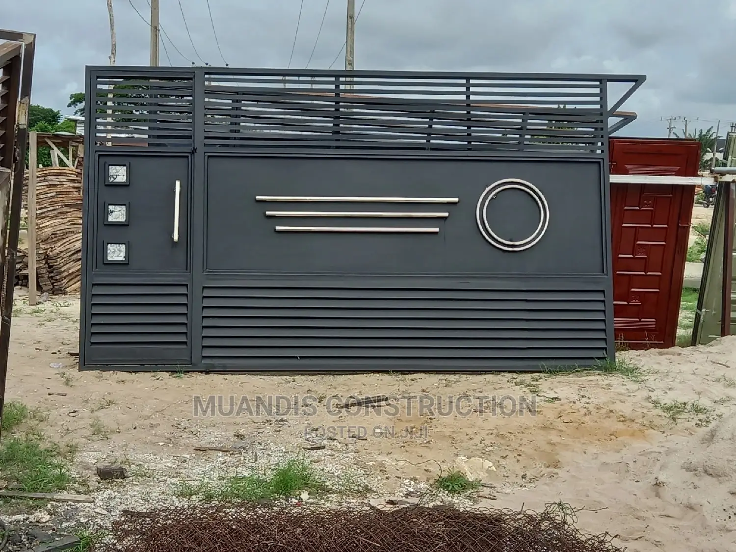 Regular Gates