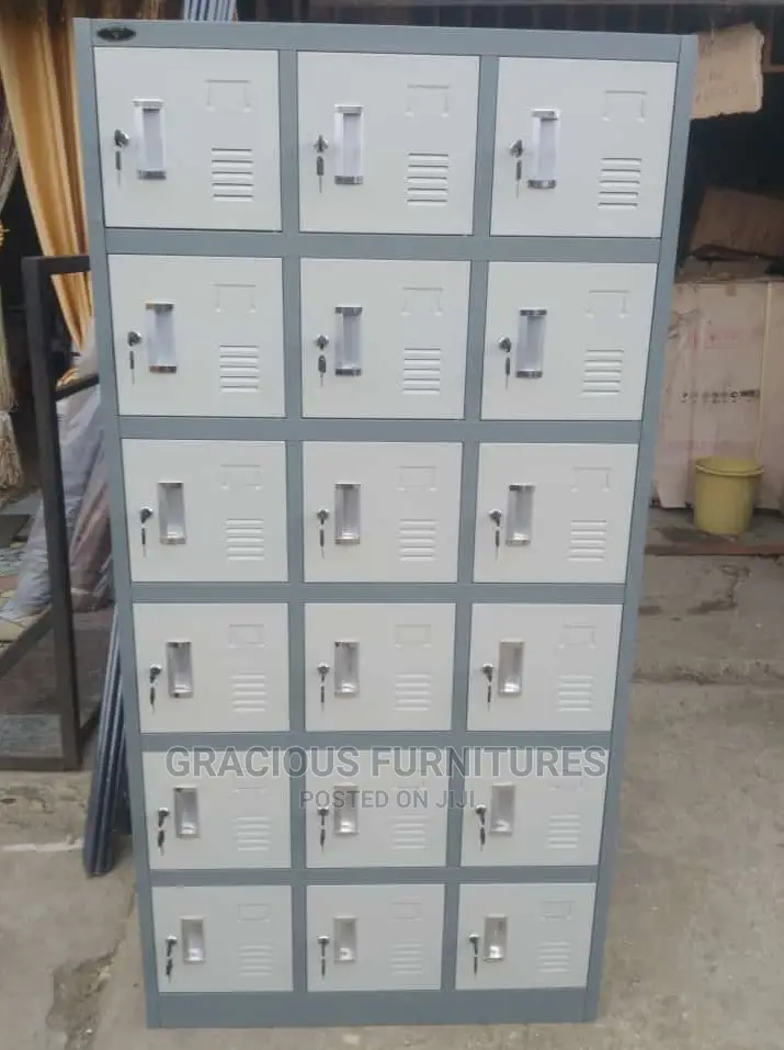 18 Doors Workers Locker