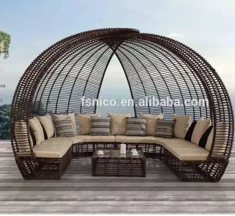 Outdoor Cubana Lounge