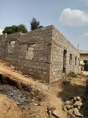 2bdrm Room & Parlour in Kubwa for sale