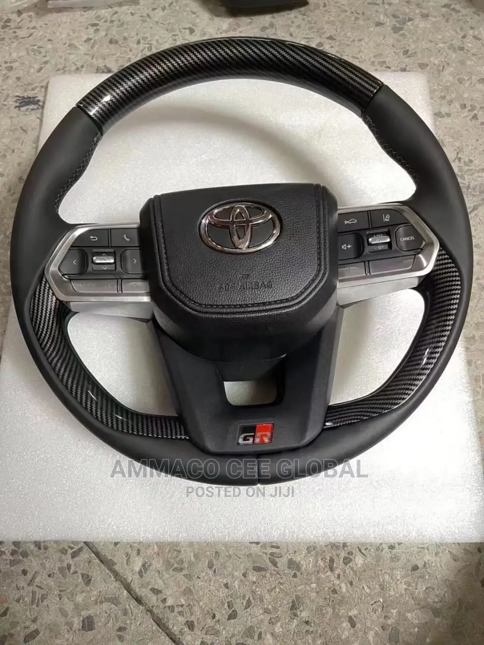 Toyota Land Cruiser Steering Wheel20182022 Model in Alimosho Vehicle Parts & Accessories
