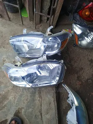 Set Headlamp Toyota Highlander 2008