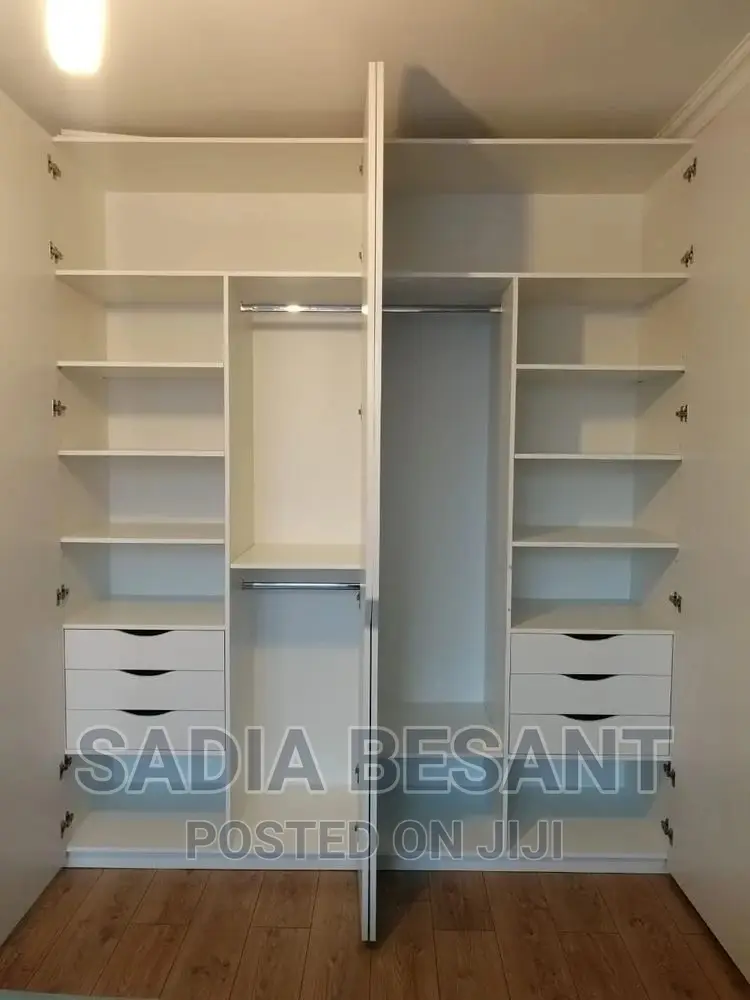 Luxury Wardrobe Unit