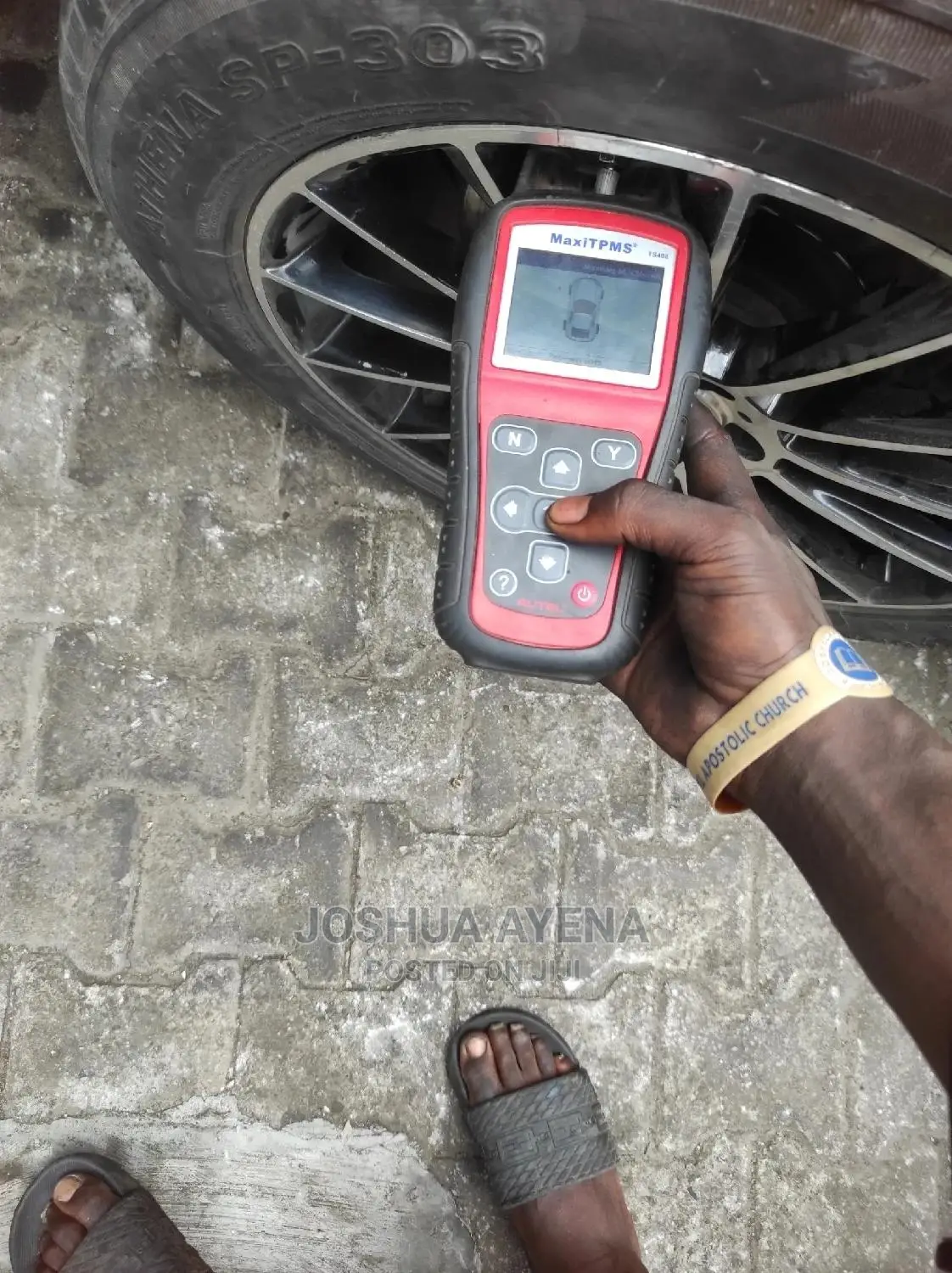 TPMS Sensor Fitting and Programming