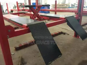 Car Lift Machine
