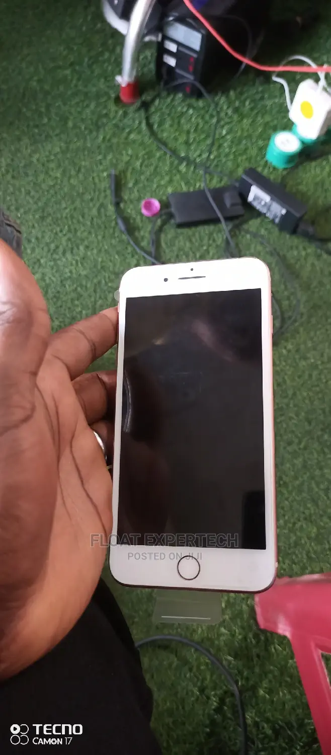 Apple iPhone 8 Plus 64 GB Gold
