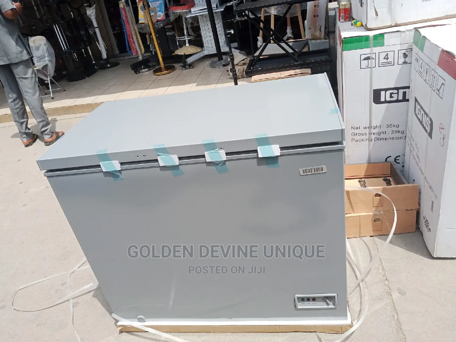 IGNIS Chest Freezer