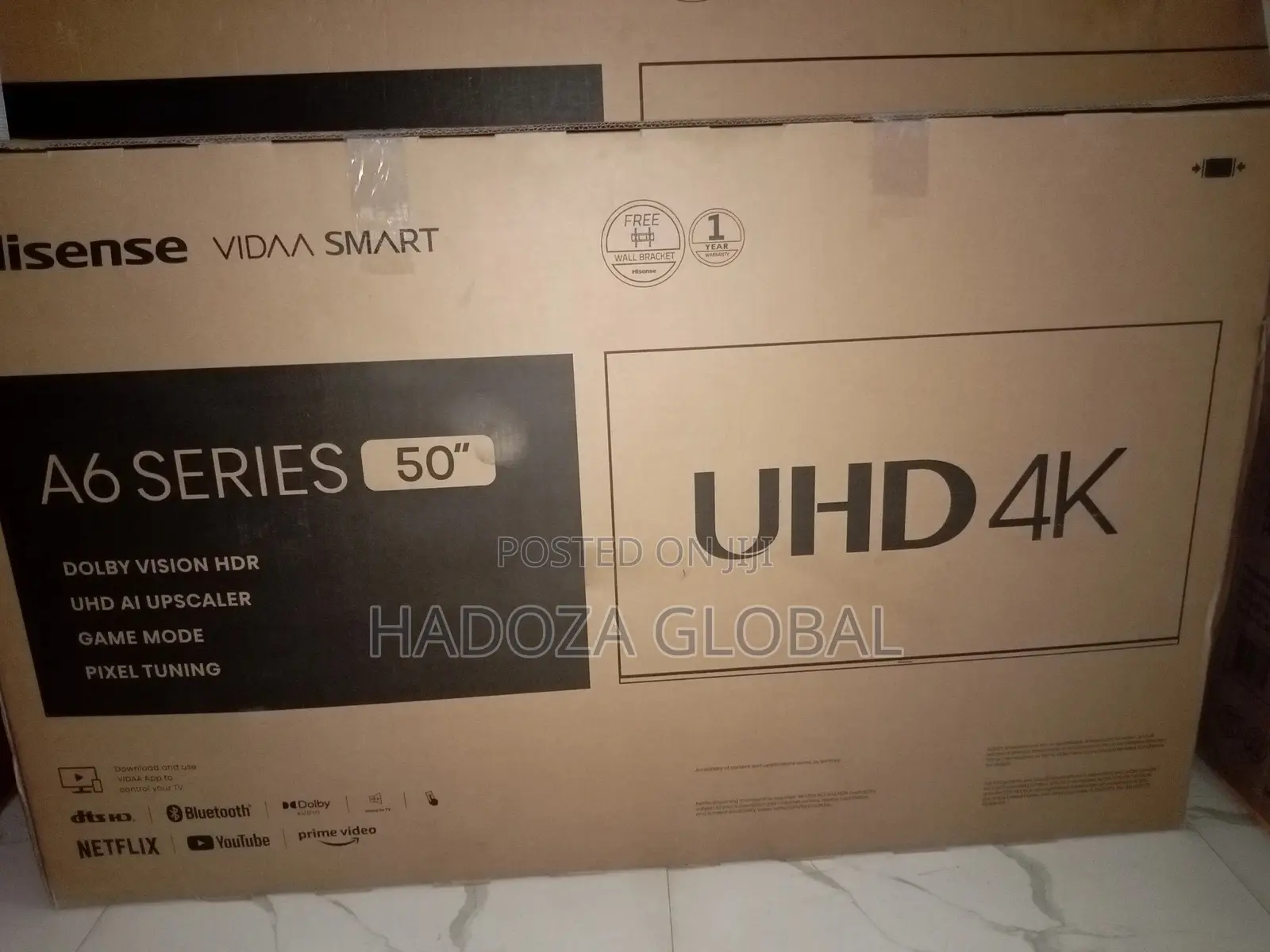 Hisense Divaa Smart Tv + Wall Bracket