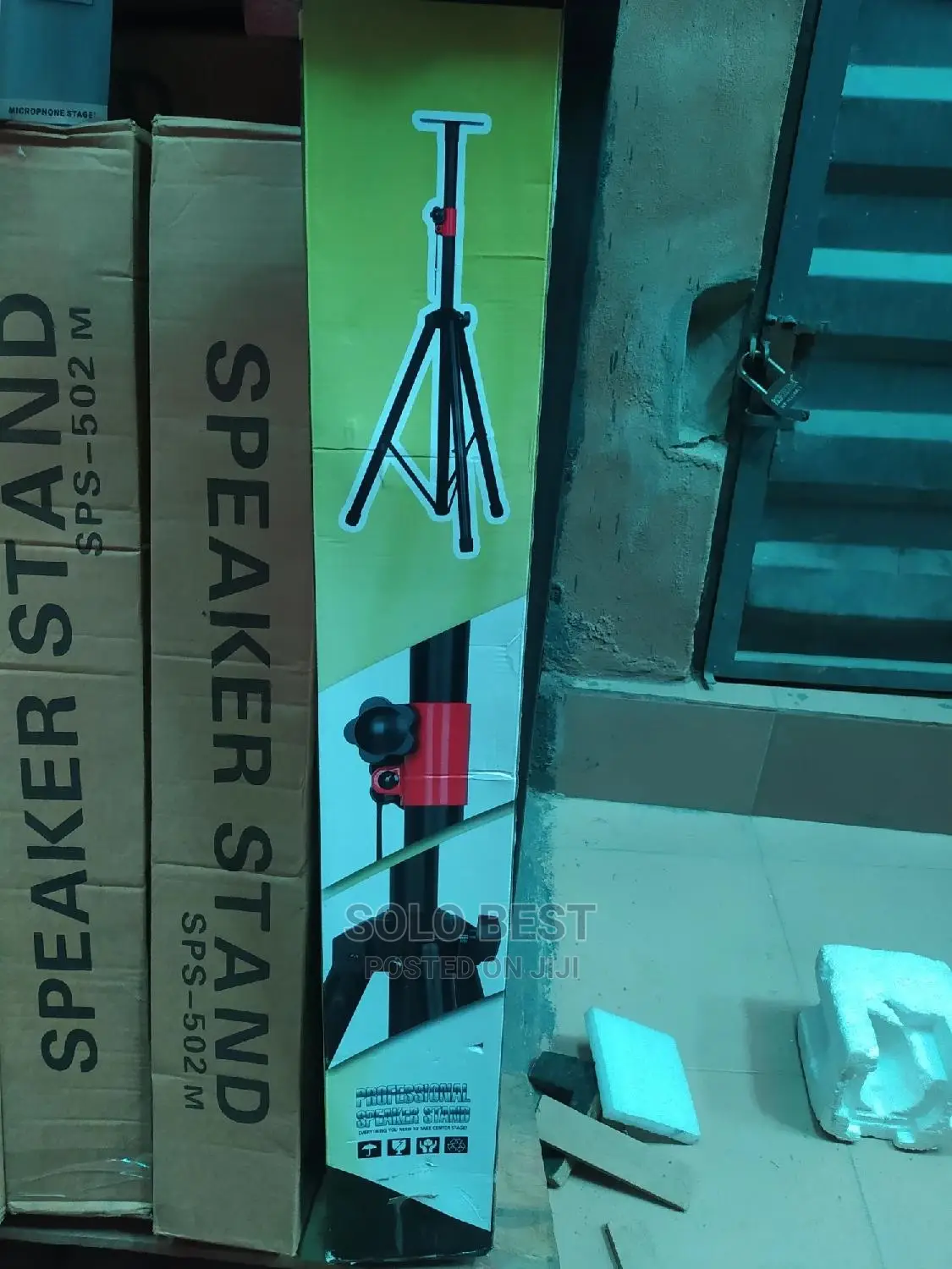 Speaker Stand