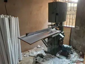 Band Saw Machine