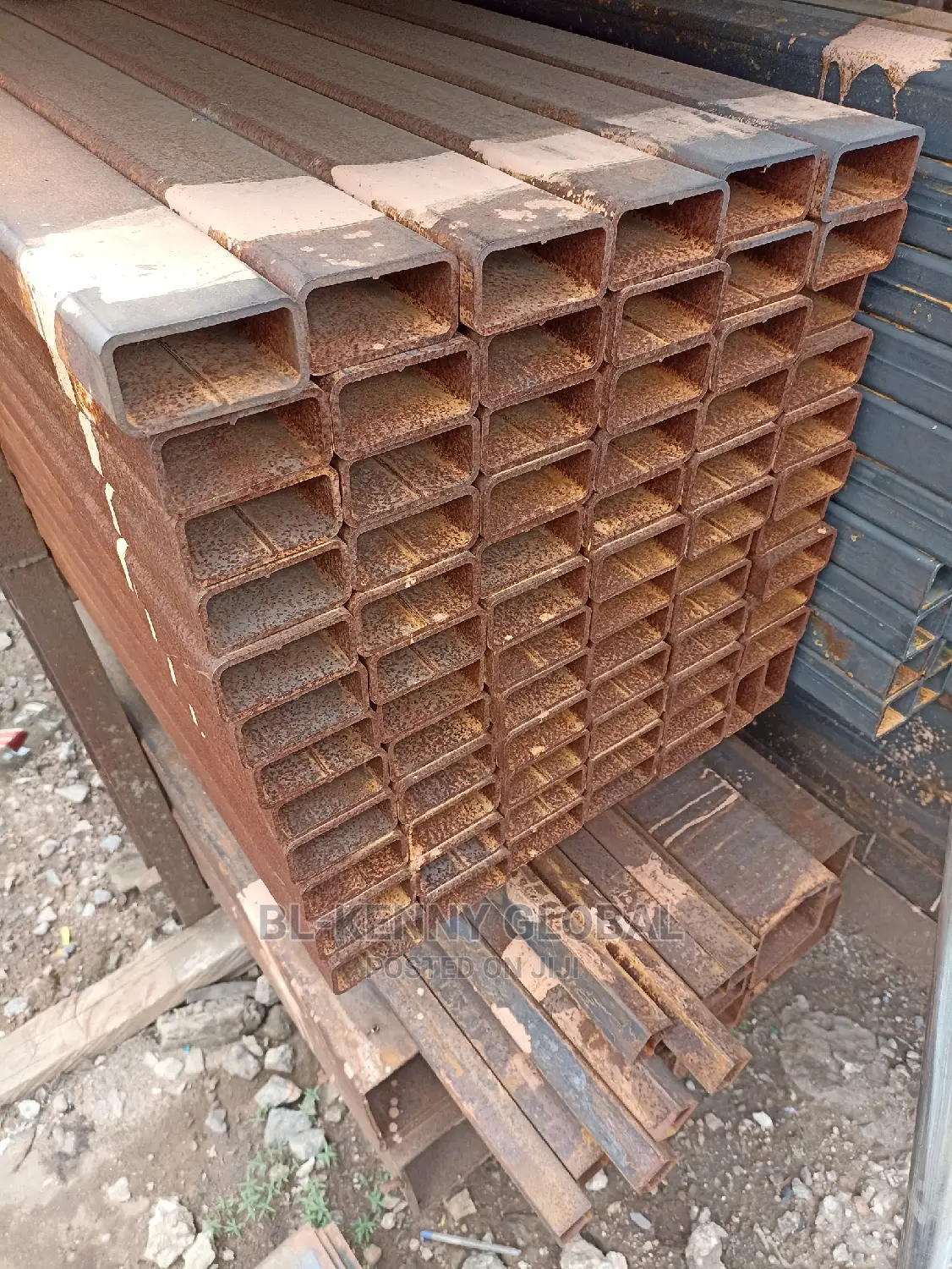 3" by 11⁄2 4mm Rectangular Pipe (80x40)