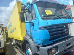 Mercedes Truck 2524 Cooling Van