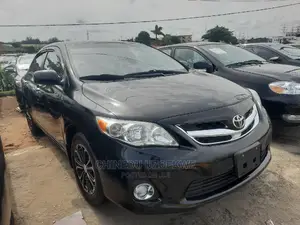 Toyota Corolla 2011 Black