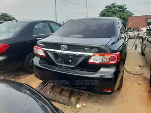 Toyota Corolla 2011 Black