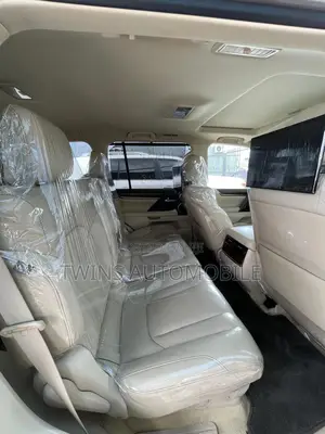 Lexus LX 570 AWD 2017 Gray
