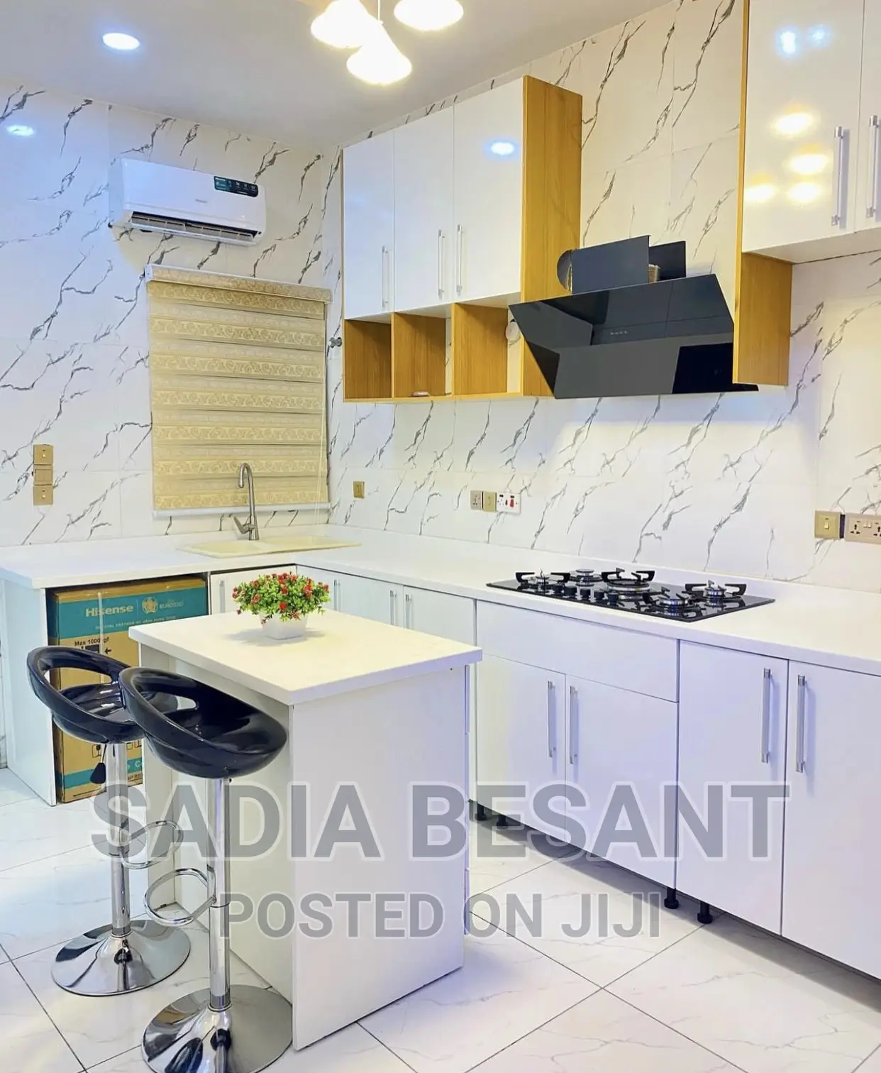 Mini Kitchen Project Design With Accessories