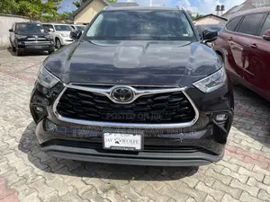 Toyota Highlander Limited 2021 Black