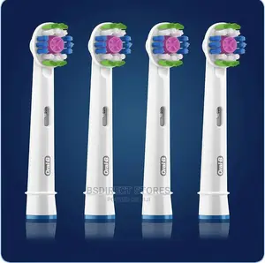 Oral- B 3D Max White Toothbrush Replacement Heads 4 Pack