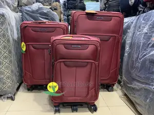 Set of Quality Leaves King Imported Traveling Luggage