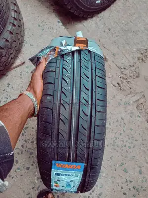 215/60r16 Winda Tyre