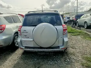 Toyota RAV4 2.5 Limited 4x4 2010 Silver