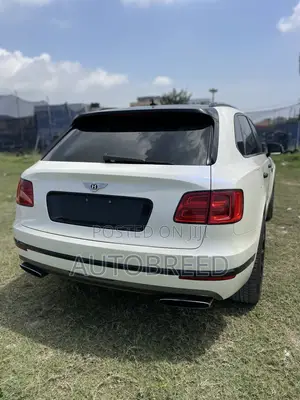 Bentley Bentayga 2018 White