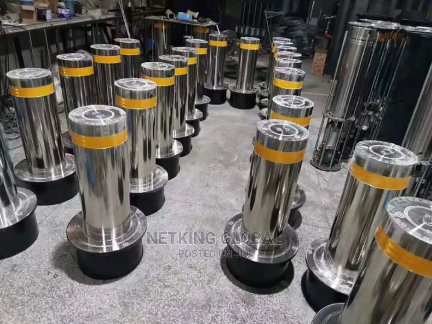 Automatic Hydraulic Raising Bollard