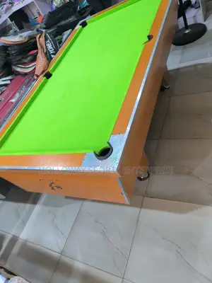 7ft Yellow And Green Snooker Board