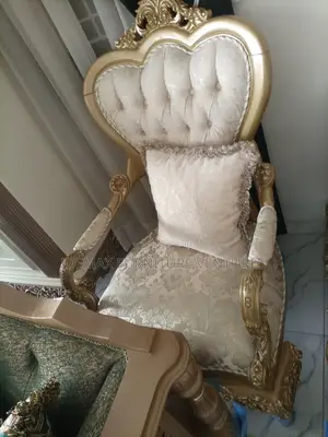 Quality 8 Seater Living Room Fabric Made Royal Sofa Chair.