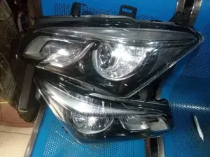 Head Light Infinity Qx80 2018