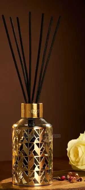 NEXT Dark Rose and Oud 100ML Rose Fragranced Reed Diffuser