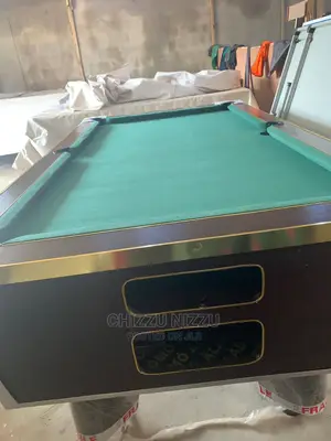 Luxurious Gold Fitting Marble Coin Operated Snooker Billiard