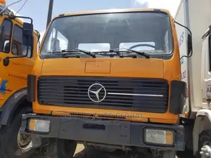 M/Benz Tipper Foriegn Bucket 1617 Model