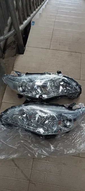 Original Headlight Corolla 010