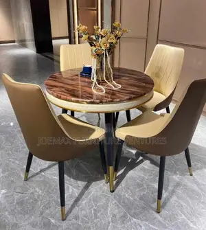 Round Mable Dining By4