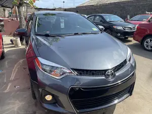 Toyota Corolla 2015 Gray
