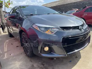 Toyota Corolla 2015 Gray